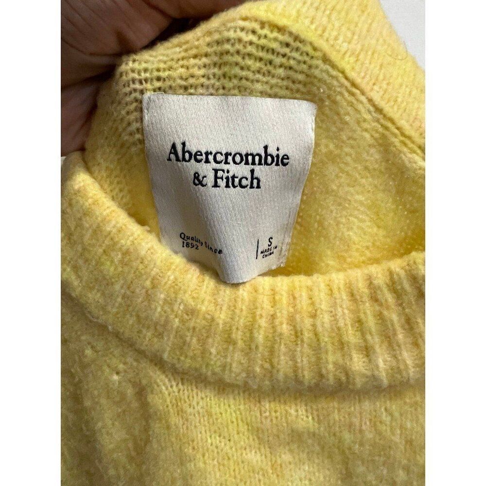 Abercrombie & Fitch Women Small Sunny Butter Yellow Knit Crewneck Sweatshirt - Picture 4 of 9